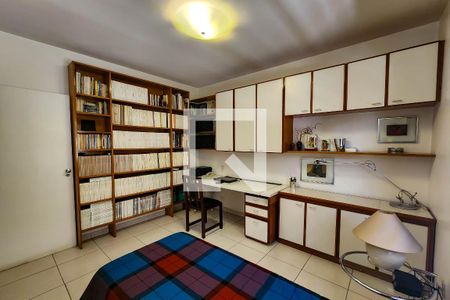 Casa à venda com 180m², 3 quartos e 2 vagas Casa à venda com 180m², 3 quartos e 2 vagasQuarto 1