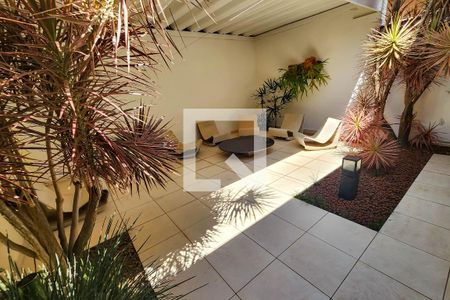 Casa à venda com 180m², 3 quartos e 2 vagas Casa à venda com 180m², 3 quartos e 2 vagasQuintal