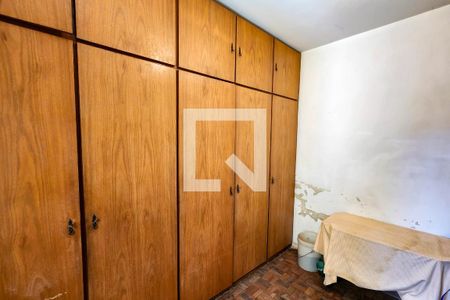 Casa à venda com 180m², 3 quartos e 2 vagas Casa à venda com 180m², 3 quartos e 2 vagasQuarto - Edícula