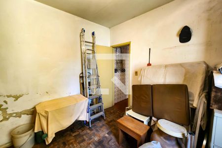 Casa à venda com 180m², 3 quartos e 2 vagas Casa à venda com 180m², 3 quartos e 2 vagasQuarto - Edícula