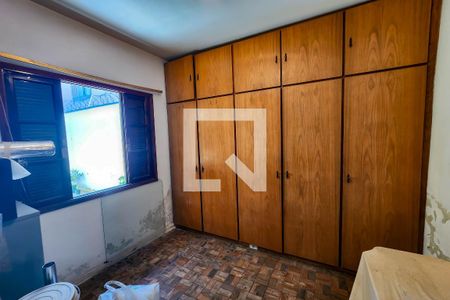 Casa à venda com 180m², 3 quartos e 2 vagas Casa à venda com 180m², 3 quartos e 2 vagasQuarto - Edícula