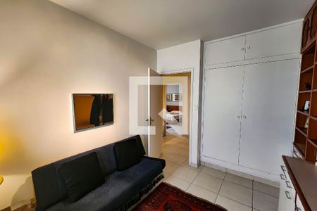 Casa à venda com 180m², 3 quartos e 2 vagas Casa à venda com 180m², 3 quartos e 2 vagasQuarto 2