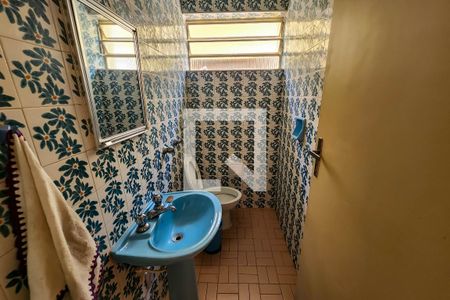 Casa à venda com 180m², 3 quartos e 2 vagas Casa à venda com 180m², 3 quartos e 2 vagasBanheiro - Edícula