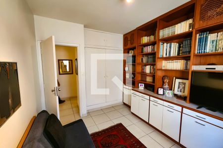 Casa à venda com 180m², 3 quartos e 2 vagas Casa à venda com 180m², 3 quartos e 2 vagasQuarto 2