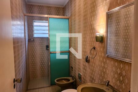 Casa à venda com 180m², 3 quartos e 2 vagas Casa à venda com 180m², 3 quartos e 2 vagasBanheiro