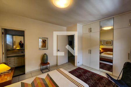 Casa à venda com 180m², 3 quartos e 2 vagas Casa à venda com 180m², 3 quartos e 2 vagasSuíte