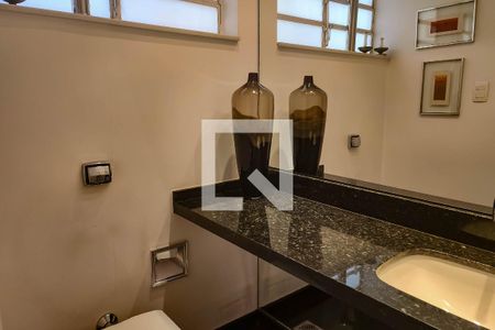 Casa à venda com 180m², 3 quartos e 2 vagas Casa à venda com 180m², 3 quartos e 2 vagasLavabo