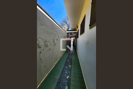 Casa à venda com 180m², 3 quartos e 2 vagas Casa à venda com 180m², 3 quartos e 2 vagasÁrea externa