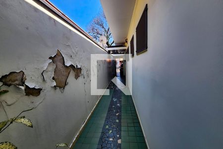 Casa à venda com 180m², 3 quartos e 2 vagas Casa à venda com 180m², 3 quartos e 2 vagasÁrea externa