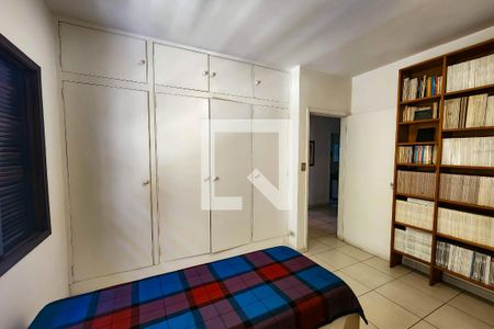 Casa à venda com 180m², 3 quartos e 2 vagas Casa à venda com 180m², 3 quartos e 2 vagasQuarto 1