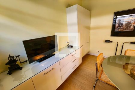 Casa à venda com 180m², 3 quartos e 2 vagas Casa à venda com 180m², 3 quartos e 2 vagasCozinha