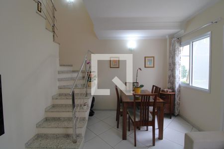 Escada de casa à venda com 3 quartos, 166m² em Vila Campo Grande, São Paulo