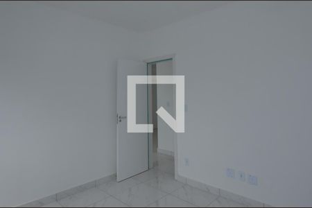 Quarto 1 de apartamento para alugar com 2 quartos, 54m² em Vargem Pequena, Rio de Janeiro