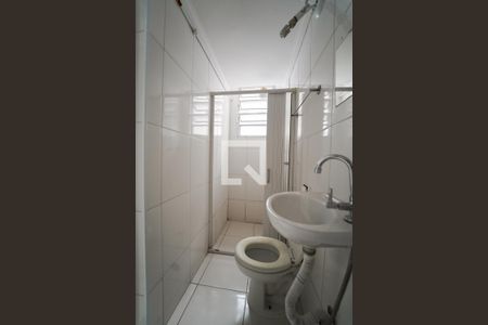Banheiro de kitnet/studio à venda com 1 quarto, 29m² em Água Branca, São Paulo