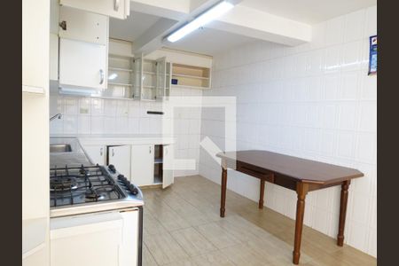 Cozinha  de casa à venda com 5 quartos, 280m² em Vila Cruz das Almas, São Paulo