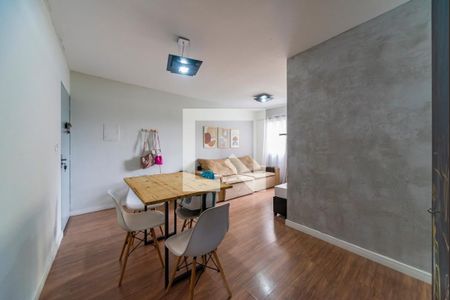 Sala de apartamento para alugar com 2 quartos, 54m² em Jardim Santo André, Santo André