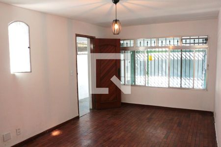 Sala de casa à venda com 3 quartos, 125m² em Ferreira, São Paulo