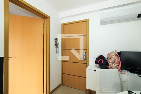 Entrada de apartamento à venda com 2 quartos, 58m² em Grajaú, Rio de Janeiro