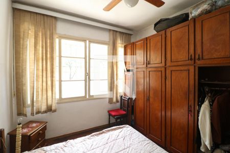 Quarto 1 de apartamento para alugar com 2 quartos, 60m² em Santana, Porto Alegre