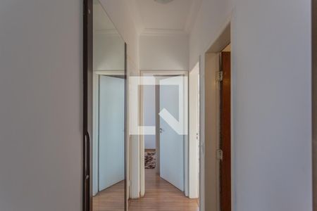 Corredor de apartamento à venda com 3 quartos, 76m² em Sagrada Família, Belo Horizonte