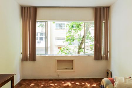 Sala de apartamento à venda com 2 quartos, 91m² em Copacabana, Rio de Janeiro