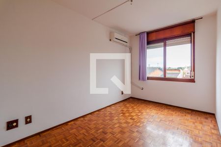 Quarto de apartamento à venda com 1 quarto, 47m² em Medianeira, Porto Alegre