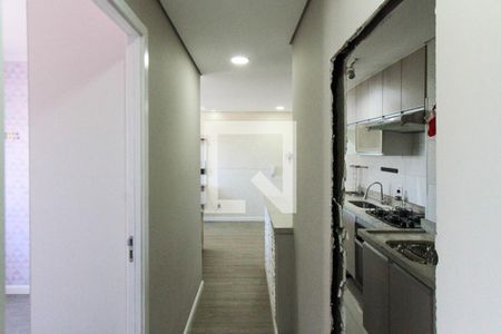 Corredor de apartamento para alugar com 2 quartos, 40m² em Sítio da Figueira, São Paulo