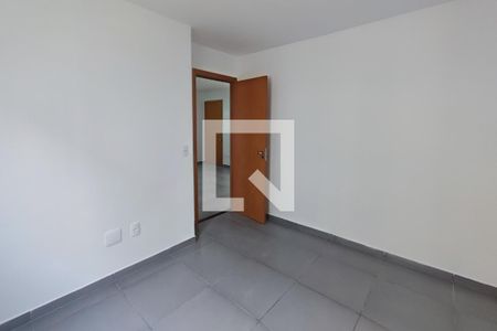 Quarto 2 de apartamento para alugar com 2 quartos, 48m² em Jardim Esmeraldina, Campinas