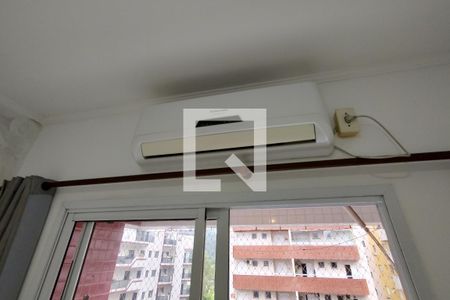 Sala de apartamento para alugar com 2 quartos, 60m² em Canto do Forte, Praia Grande