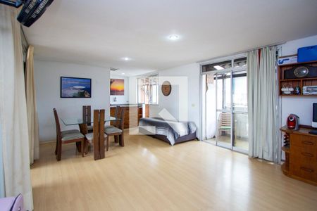 Sala 2 de apartamento à venda com 3 quartos, 220m² em Icaraí, Niterói