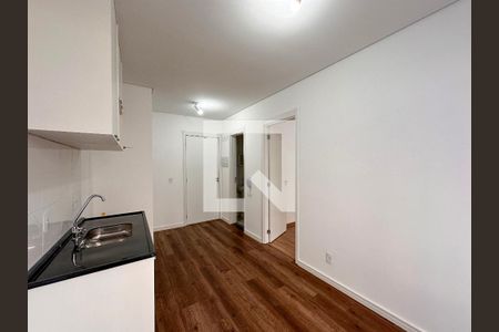 Sala/Cozinha de apartamento à venda com 1 quarto, 29m² em Santo Amaro, São Paulo