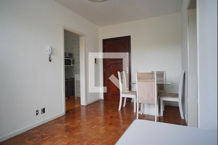 Sala de apartamento para alugar com 2 quartos, 55m² em Morro Santana, Porto Alegre