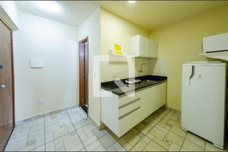 Cozinha de kitnet/studio para alugar com 1 quarto, 30m² em João Pinheiro, Belo Horizonte