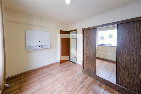 Sala/Quarto de kitnet/studio para alugar com 1 quarto, 30m² em João Pinheiro, Belo Horizonte