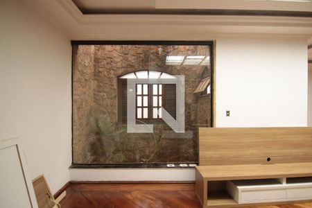 Sala de casa à venda com 3 quartos, 280m² em Cidade Antônio Estevão de Carvalho, São Paulo