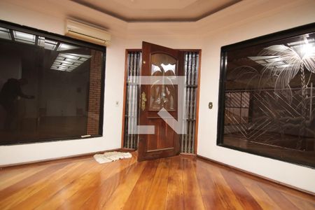 Sala de casa à venda com 3 quartos, 280m² em Cidade Antônio Estevão de Carvalho, São Paulo