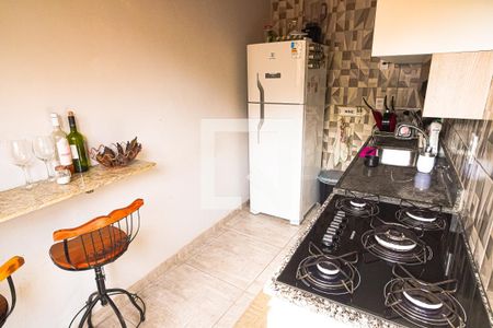 Cozinha de casa à venda com 2 quartos, 545m² em Vila Cloris, Belo Horizonte