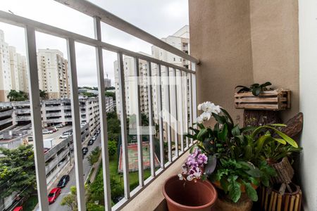 Varanda de apartamento à venda com 3 quartos, 68m² em Jardim Tupanci, Barueri