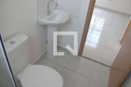 Banheiro de apartamento para alugar com 2 quartos, 45m² em Caguassu, Sorocaba