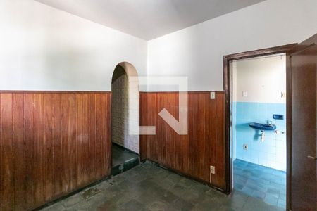 Sala de casa para alugar com 2 quartos, 65m² em Madre Gertrudes, Belo Horizonte