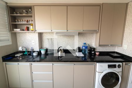 Cozinha de apartamento à venda com 2 quartos, 57m² em Panamby, São Paulo