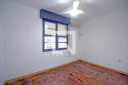 Quarto 2 de apartamento para alugar com 2 quartos, 57m² em Cristal, Porto Alegre
