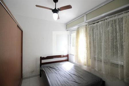 Suíte de apartamento para alugar com 2 quartos, 55m² em Jardim Belmar, Guarujá