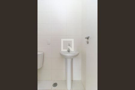 Banheiro de apartamento à venda com 1 quarto, 30m² em Jardim Mirante, São Paulo