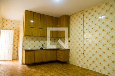 Casa à venda com 100m², 2 quartos e 4 vagas Casa à venda com 100m², 2 quartos e 4 vagasCozinha