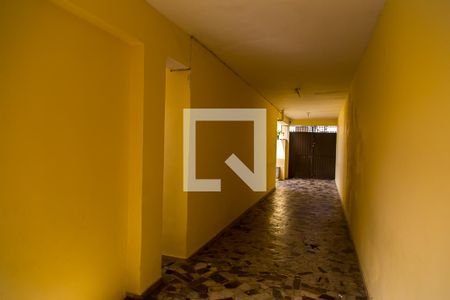 Casa à venda com 100m², 2 quartos e 4 vagas Casa à venda com 100m², 2 quartos e 4 vagasGaragem