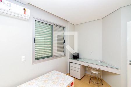 Quarto de apartamento à venda com 4 quartos, 123m² em Cidade Nova, Belo Horizonte