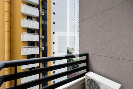 Sacada de apartamento para alugar com 1 quarto, 70m² em Vila Uberabinha, São Paulo