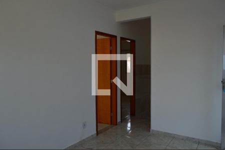 Sala  de apartamento para alugar com 2 quartos, 70m² em Freguesia (jacarepaguá), Rio de Janeiro