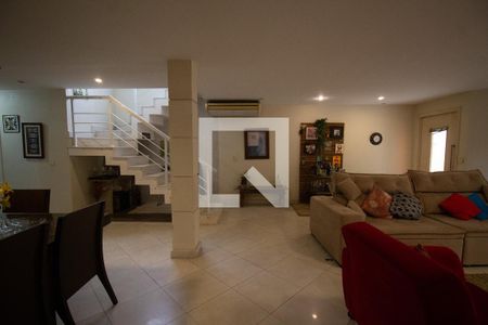 Sala de casa de condomínio à venda com 4 quartos, 340m² em Vargem Grande, Rio de Janeiro